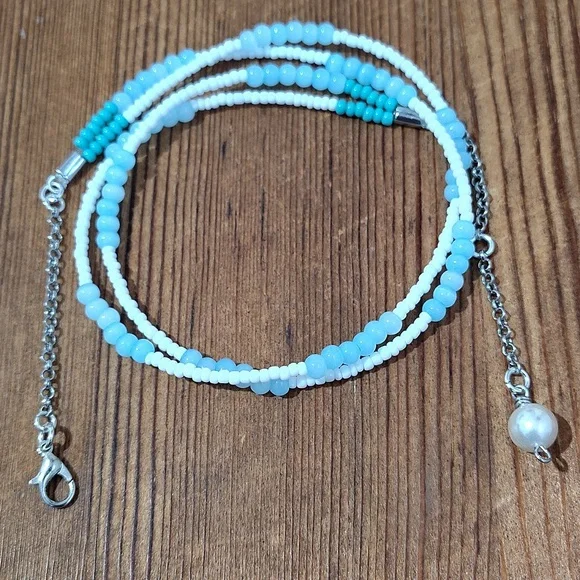 Ladies Choker Style Beach Beaded Necklace, Handmade, White and Blue, 16 Inches - Picture 4 of 4